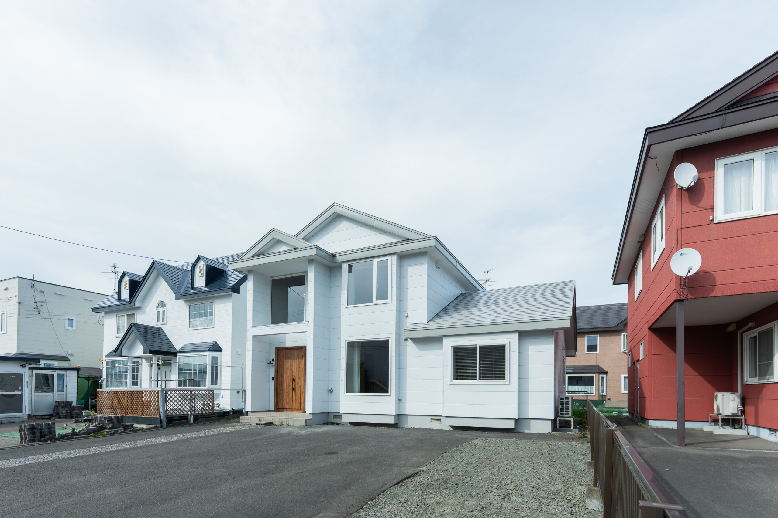 T邸外観 — フルリノベーション後